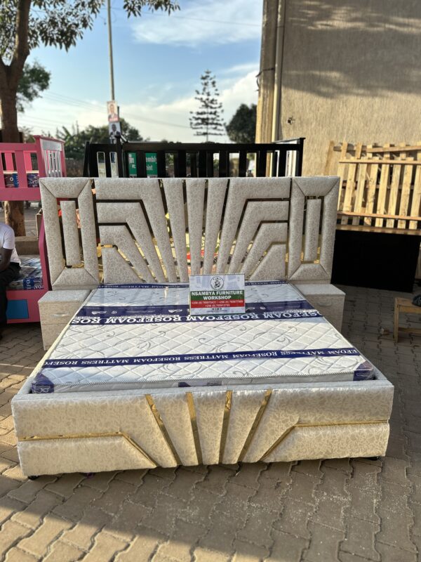 Royal Geometric Bed